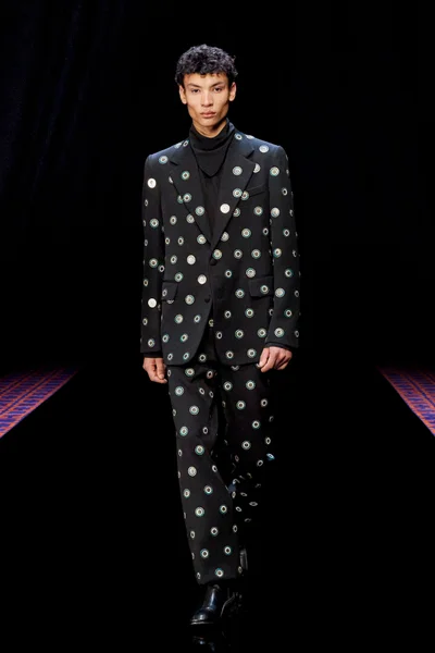 Look 38